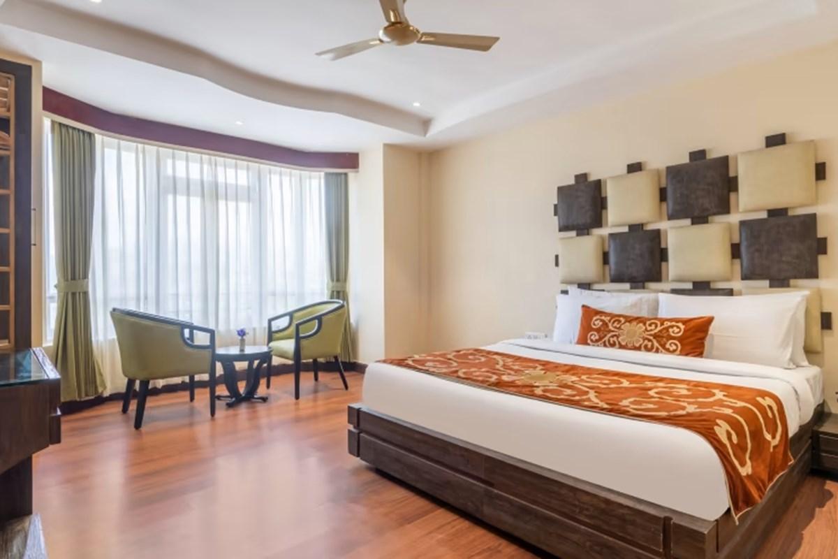 Summit Lillium Hotel & Spa 3*