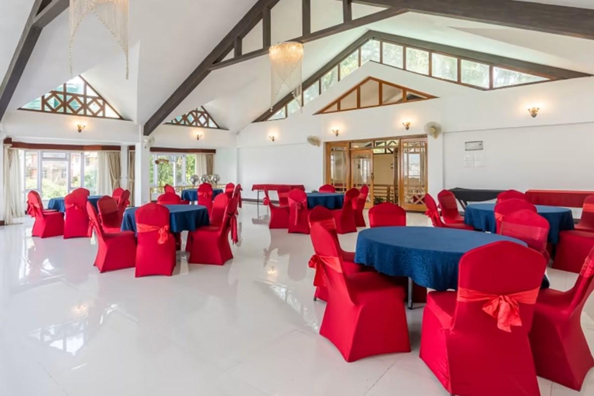 Summit Lillium Hotel & Spa Inn 3*